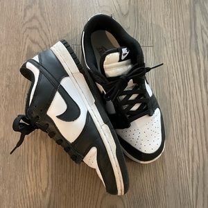 Nike Dunk Low Black & White